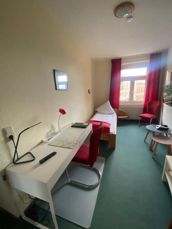 Parkhotel Schnorr Lutherstadt Eisleben Bagian luar foto